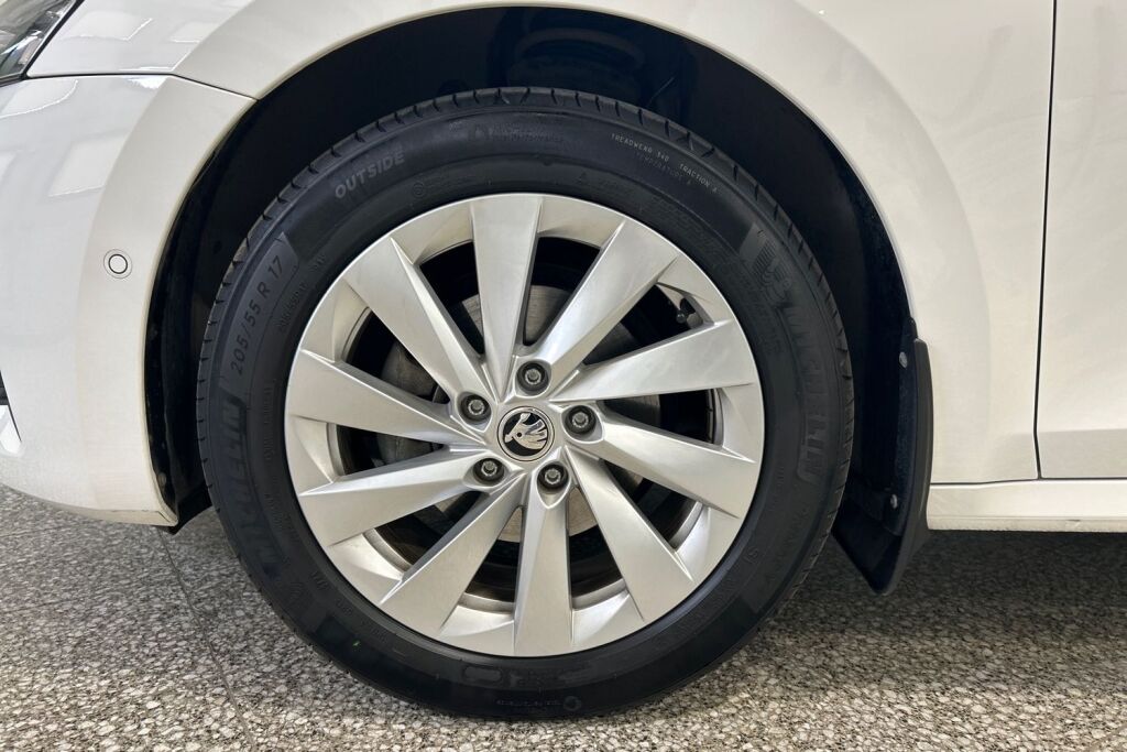 SKODA OCTAVIA 2025 Combi 1.5 TSI 116 Style eTEC DSG Autom.