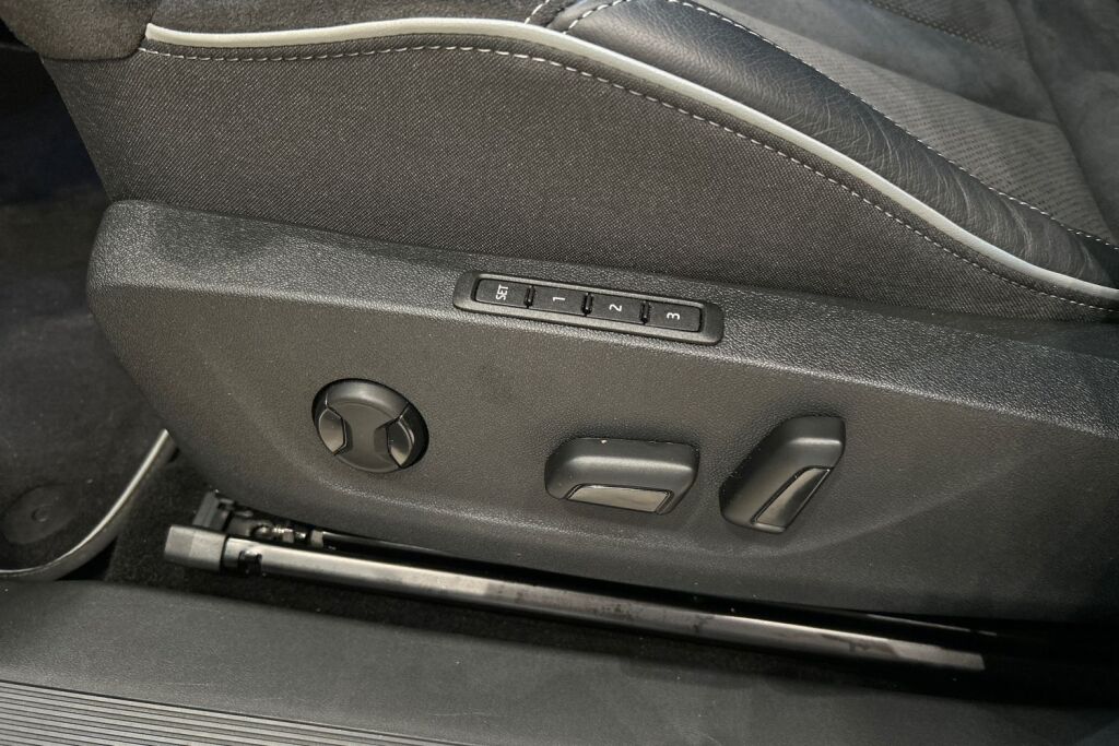 Skoda Enyaq 2024 85 SportLine Business