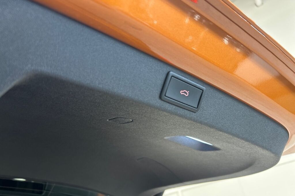 Skoda Enyaq 2025 85 Style BusinessLine / Tehdastakuu voimassa 2/2027 asti!