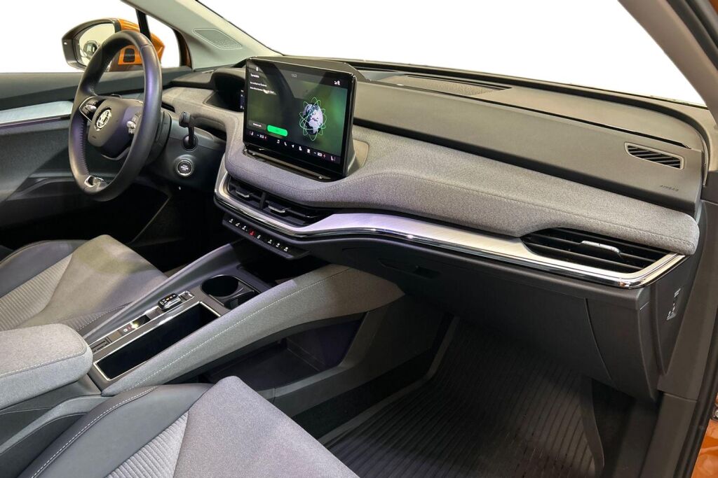 Skoda Enyaq 2025 85 Style BusinessLine / Tehdastakuu voimassa 2/2027 asti!