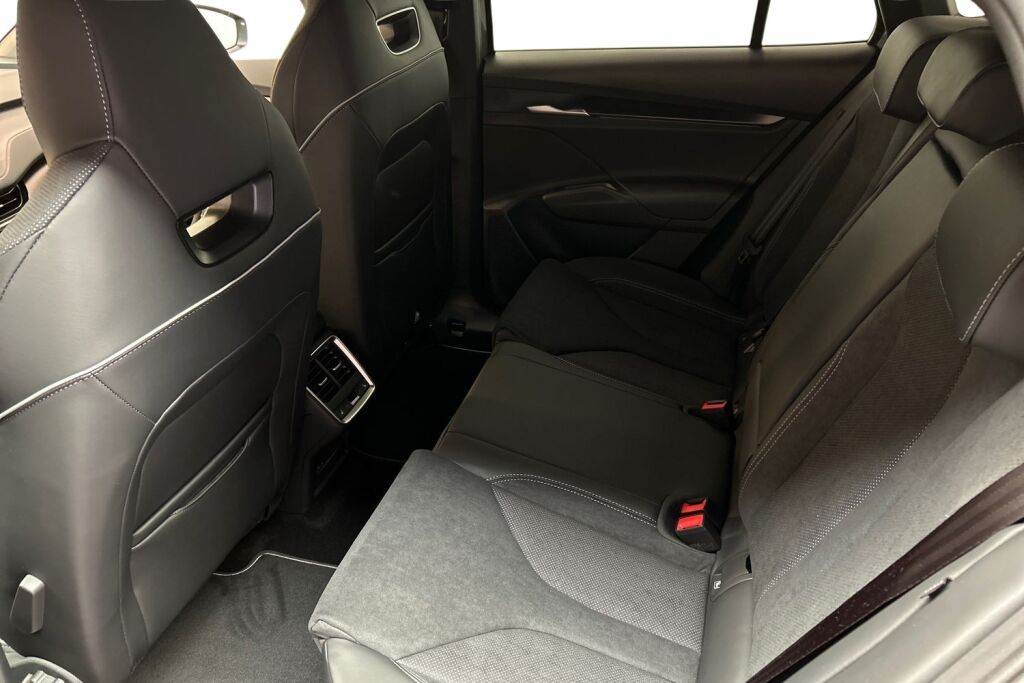 Skoda Elroq 2025 60 SportLine