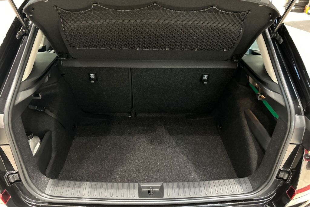 Skoda Kamiq 2025 1.0 TSI 116 Selection DSG Autom.