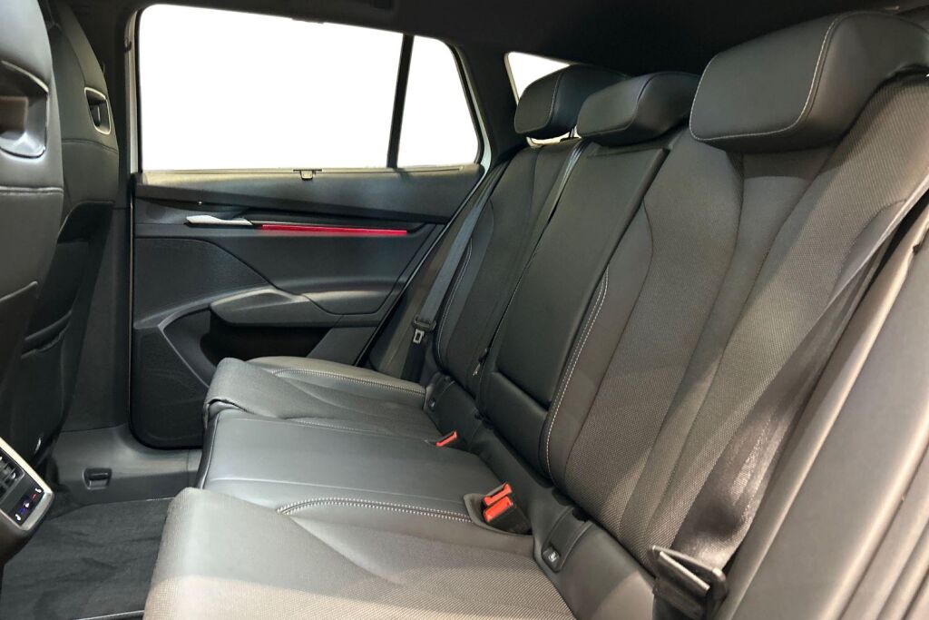 Skoda Enyaq 2025 85x 4x4 RS
