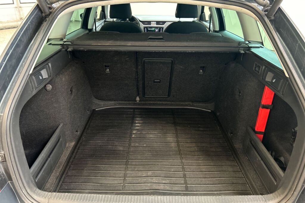 SKODA OCTAVIA 2018 Combi 1,5 TSI Style DSG Autom.