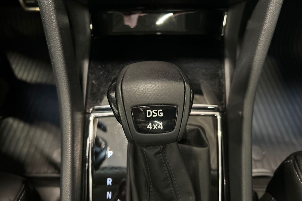 SKODA Karoq 2019 1,5 TSI 150hv 4x4 Exclusive DSG Autom.