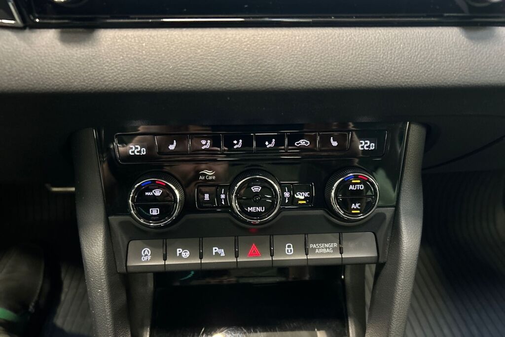 SKODA Karoq 2019 1,5 TSI 150hv 4x4 Exclusive DSG Autom.