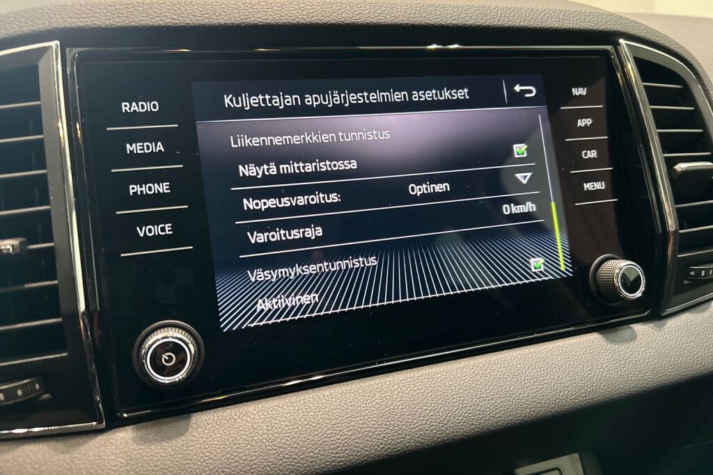 Skoda Karoq 2020 1,0 TSI Ambition BusinessLine
