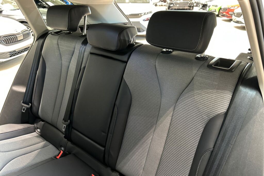 Skoda Enyaq 2023 80x 4x4 iV