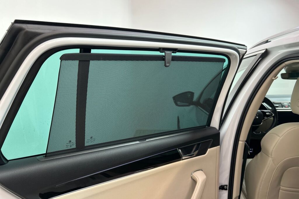 Skoda Superb 2023 Combi 1.4 TSI PHEV L&K iV BusinessLine DSG Autom.