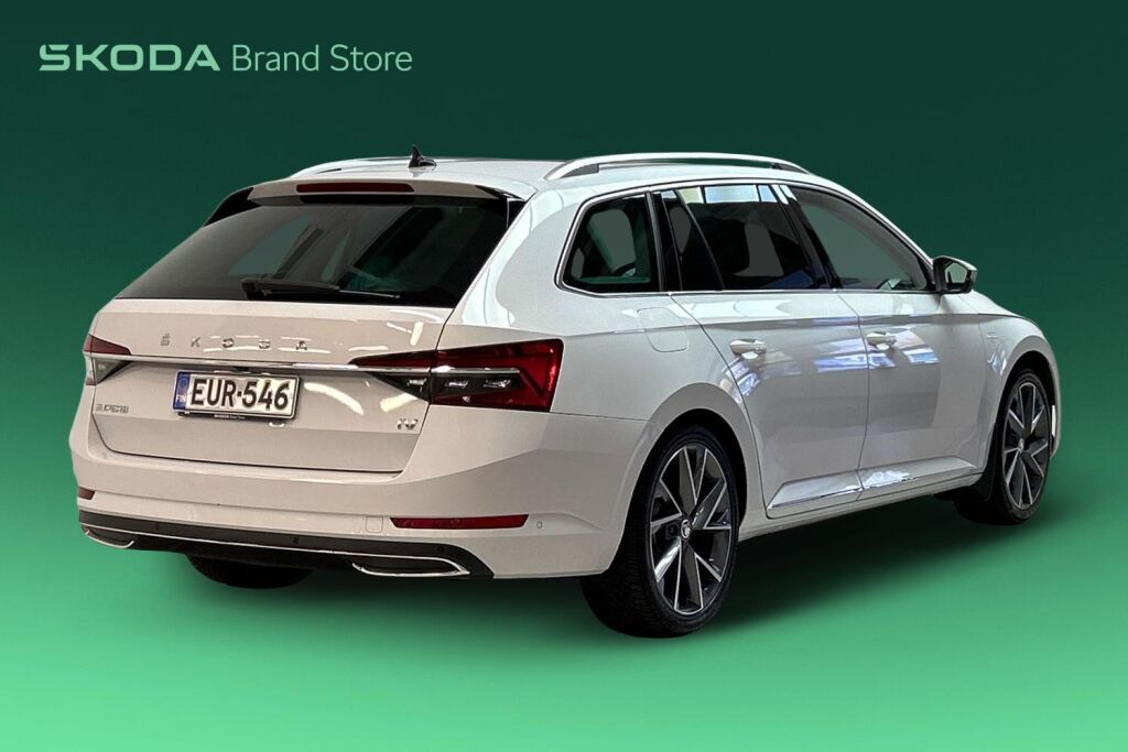 Skoda Superb 2023 Combi 1.4 TSI PHEV L&K iV BusinessLine DSG Autom.