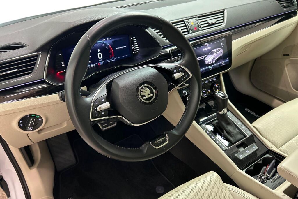 Skoda Superb 2023 Combi 1.4 TSI PHEV L&K iV BusinessLine DSG Autom.