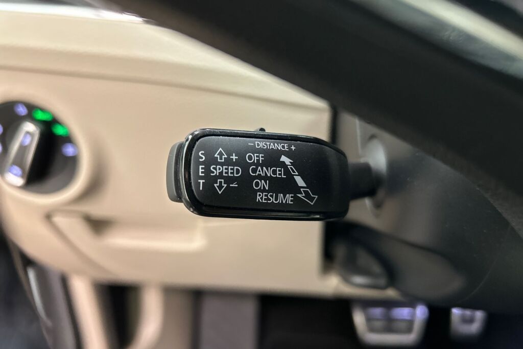 Skoda Superb 2023 Combi 1.4 TSI PHEV L&K iV BusinessLine DSG Autom.