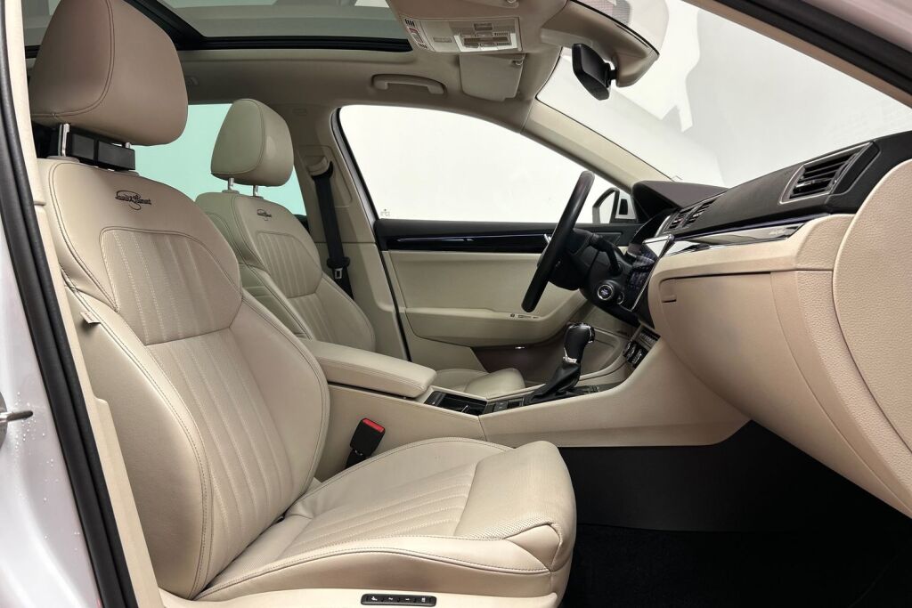 Skoda Superb 2023 Combi 1.4 TSI PHEV L&K iV BusinessLine DSG Autom.