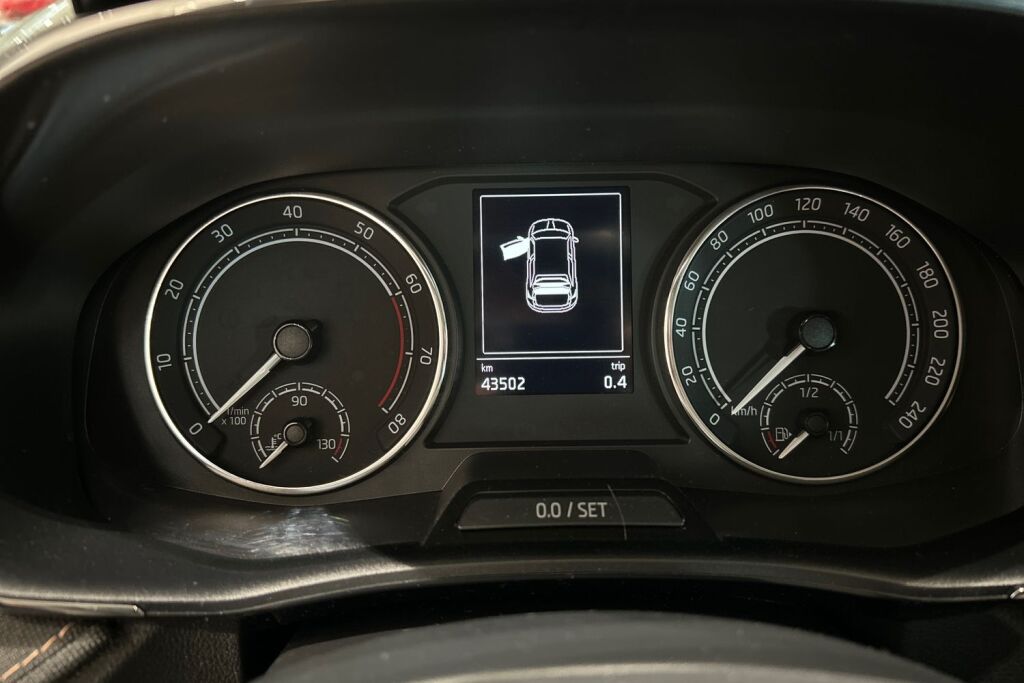Skoda Fabia 2023 1.0 TSI 110 Style DSG Autom.