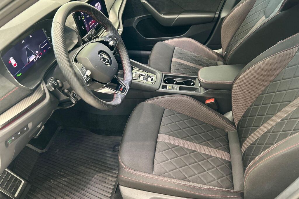 Skoda Octavia 2025 Combi 1.4 TSI PHEV RS iV DSG Autom.