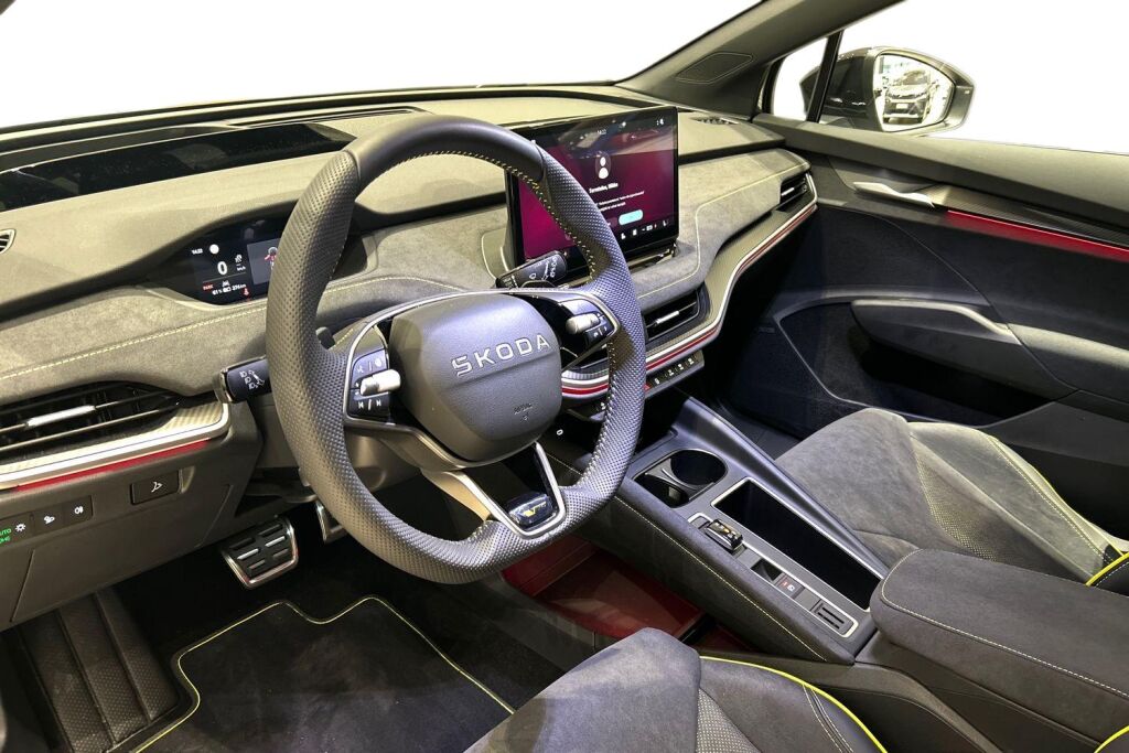 Skoda Enyaq 2025 85x 4x4 RS