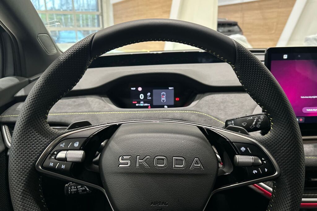 Skoda Enyaq 2025 85x 4x4 RS