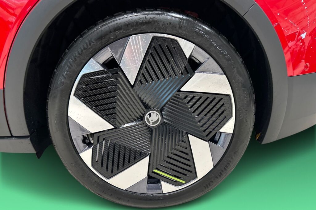 Skoda Elroq 2025 85x 4x4 RS