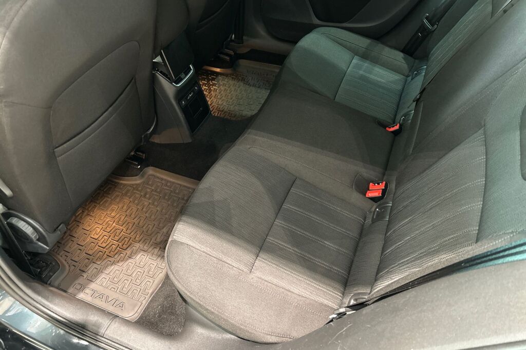 SKODA OCTAVIA 2018 Combi 1,0 TSI Style DSG Autom.