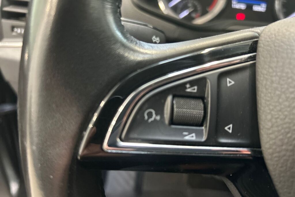 SKODA Karoq 2019 1,5 TSI Style