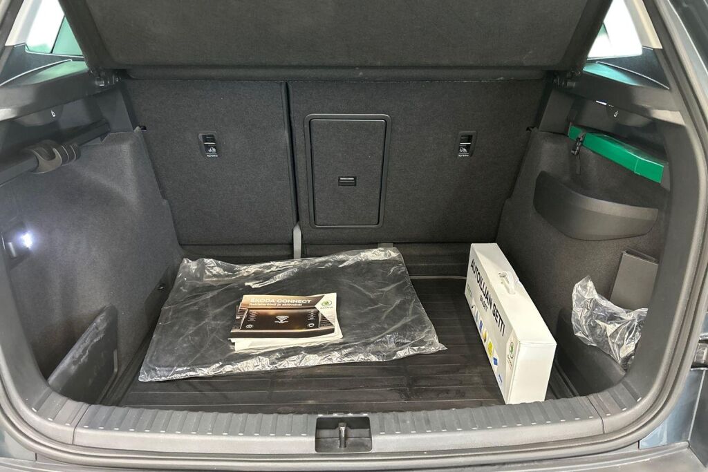 SKODA Karoq 2019 1,5 TSI Style