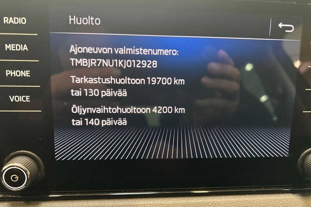 SKODA Karoq 2019 1,5 TSI Style