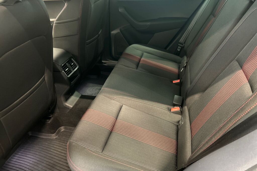 SKODA Karoq 2019 1,5 TSI Style