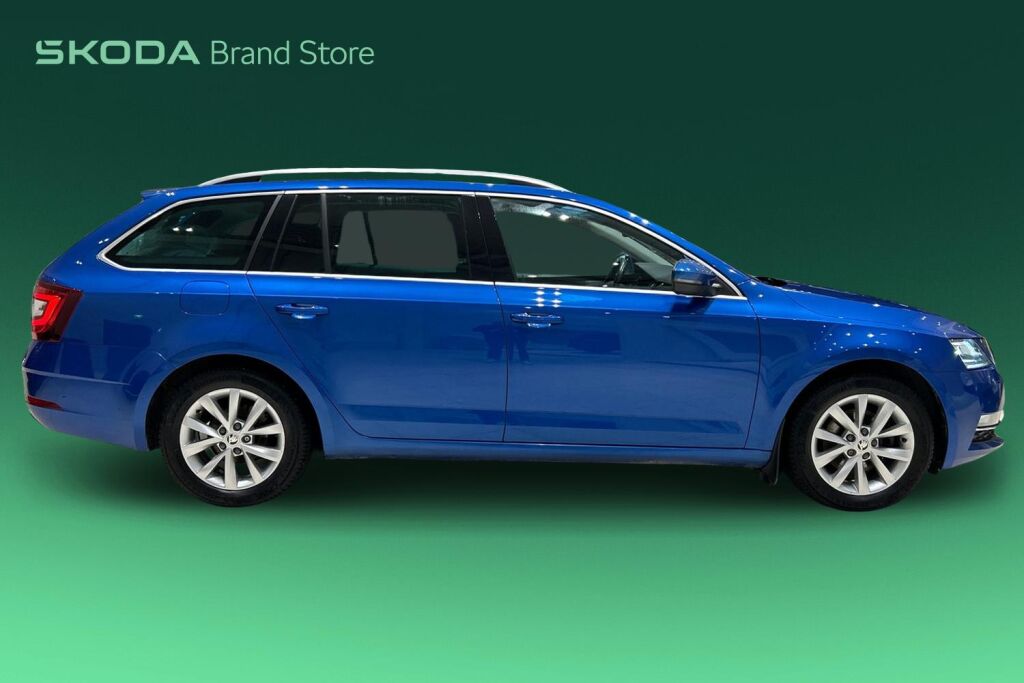 SKODA Octavia Combi A7 2020 SKODA Octavia Combi A7 Combi 1,5 TSI Style BusinessLine DSG Autom