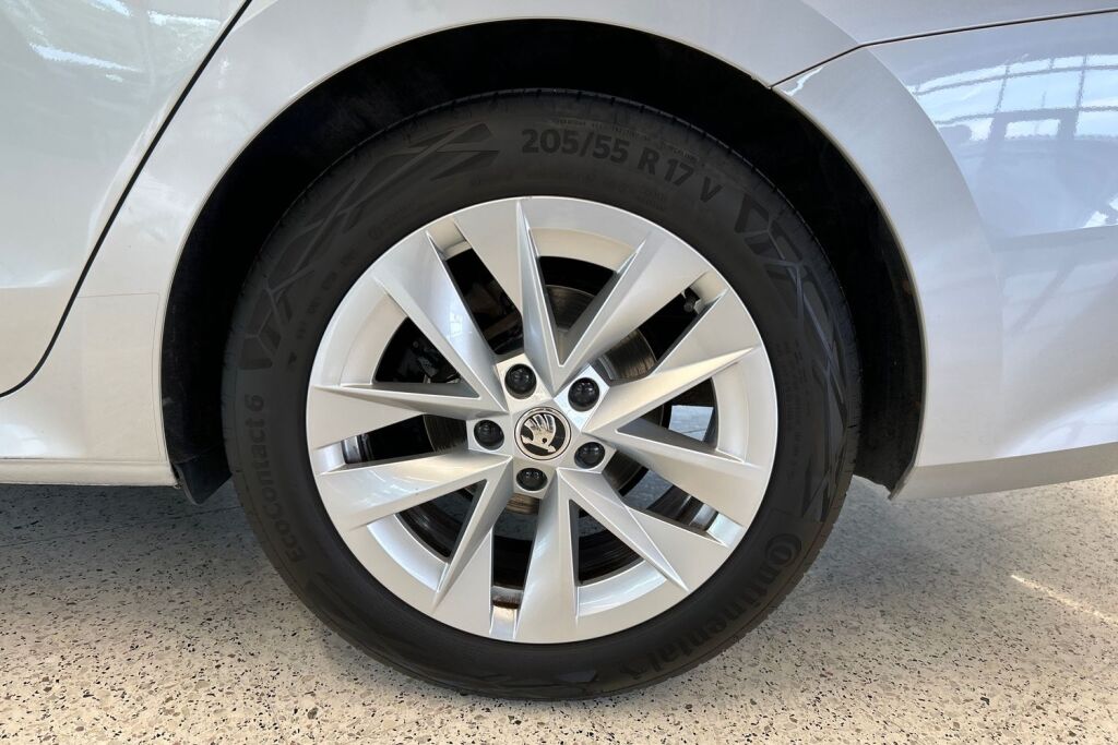 Skoda Octavia 2021 1.5 TSI Style eTEC DSG Autom.