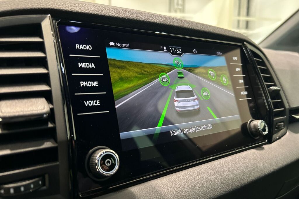 SKODA Karoq 2022 2.0 TSI 4x4 SportLine DSG Autom.