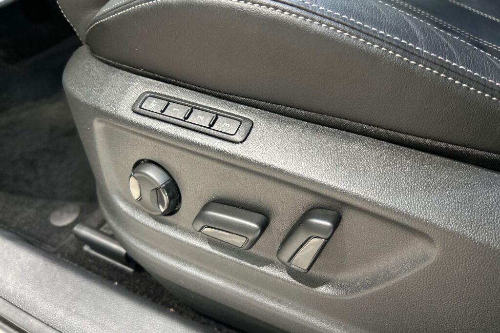 SKODA Karoq 2022 2.0 TSI 4x4 SportLine DSG Autom.