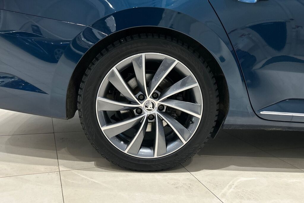 SKODA Superb 2021 Combi 2,0 TDI 190 4x4 L&K DSG Autom.