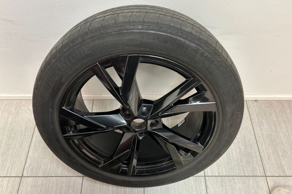 Skoda Enyaq 2023 Coupe 80x 4x4 RS iV