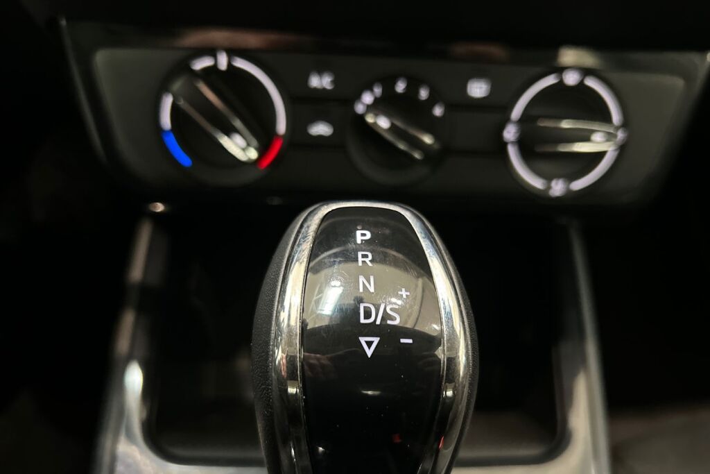 Skoda Fabia 2024 1.0 TSI 116 Essence DSG Autom.