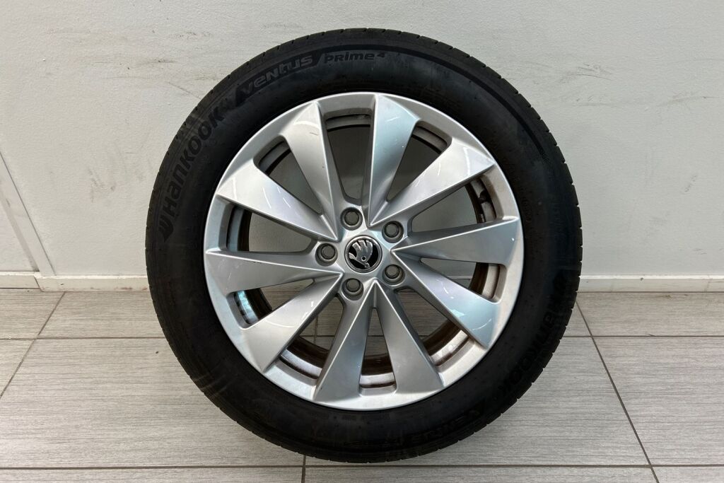 SKODA SUPERB 2025 Combi 1.5 TSI eTEC Essence DSG Autom.