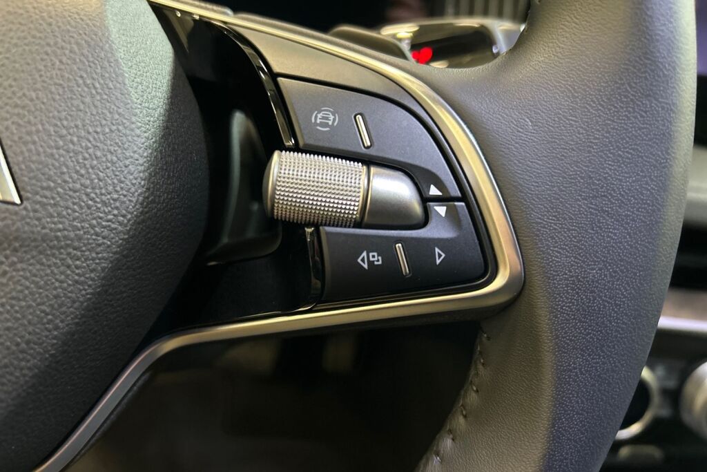 Skoda Superb 2025 Combi 1.5 TSI PHEV L&K Explore DSG Autom.