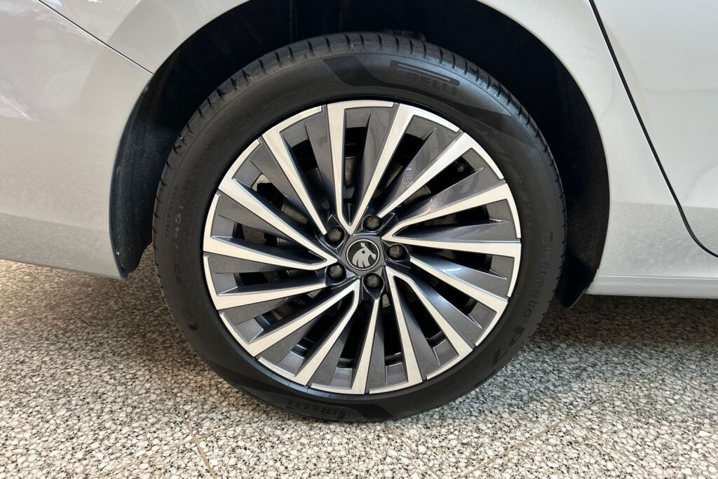 Skoda Superb 2025 Combi 1.5 TSI PHEV L&K Explore DSG Autom.