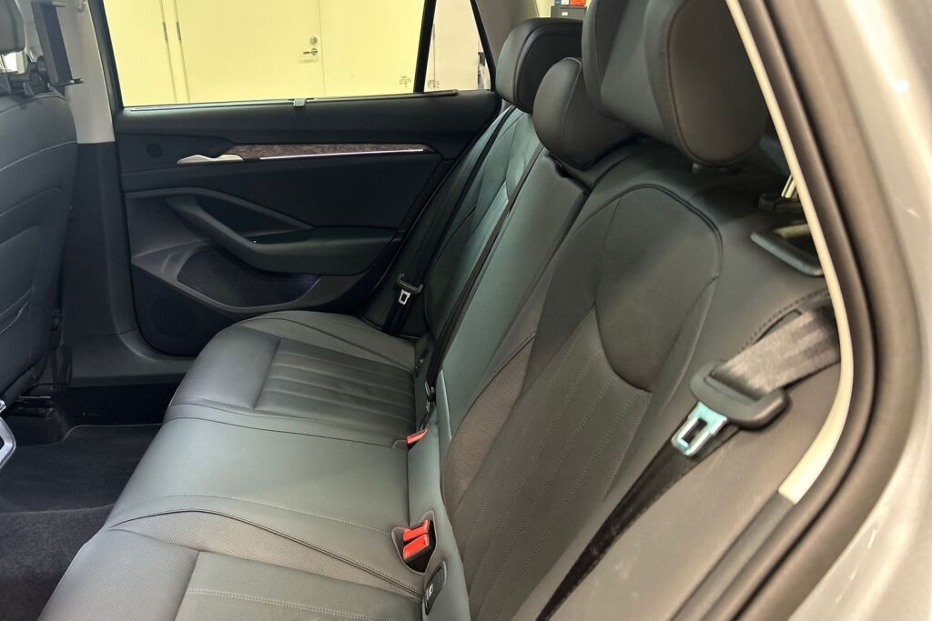 Skoda Superb 2025 Combi 1.5 TSI PHEV L&K Explore DSG Autom.