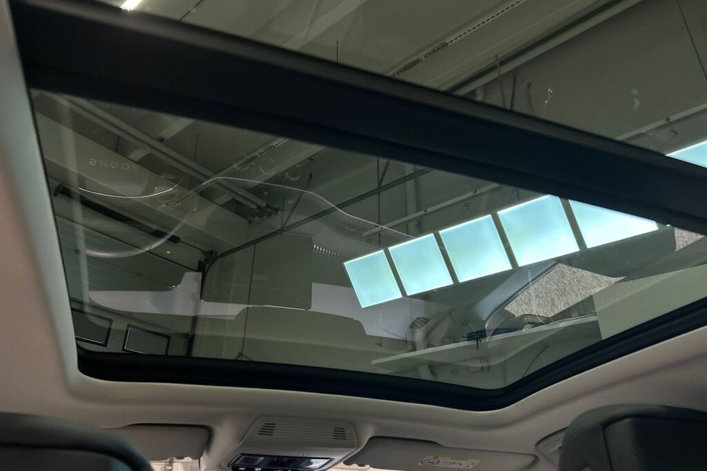 Skoda Superb 2025 Combi 1.5 TSI PHEV L&K Explore DSG Autom.