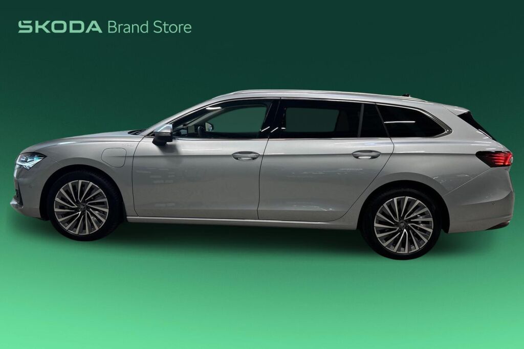 Skoda Superb 2025 Combi 1.5 TSI PHEV L&K Explore DSG Autom.