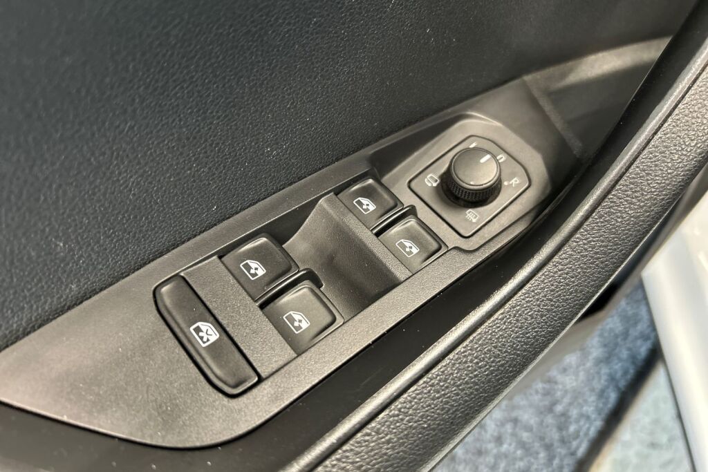 Skoda Karoq 2023 2.0 TDI 150 4x4 Ambition DSG Autom.