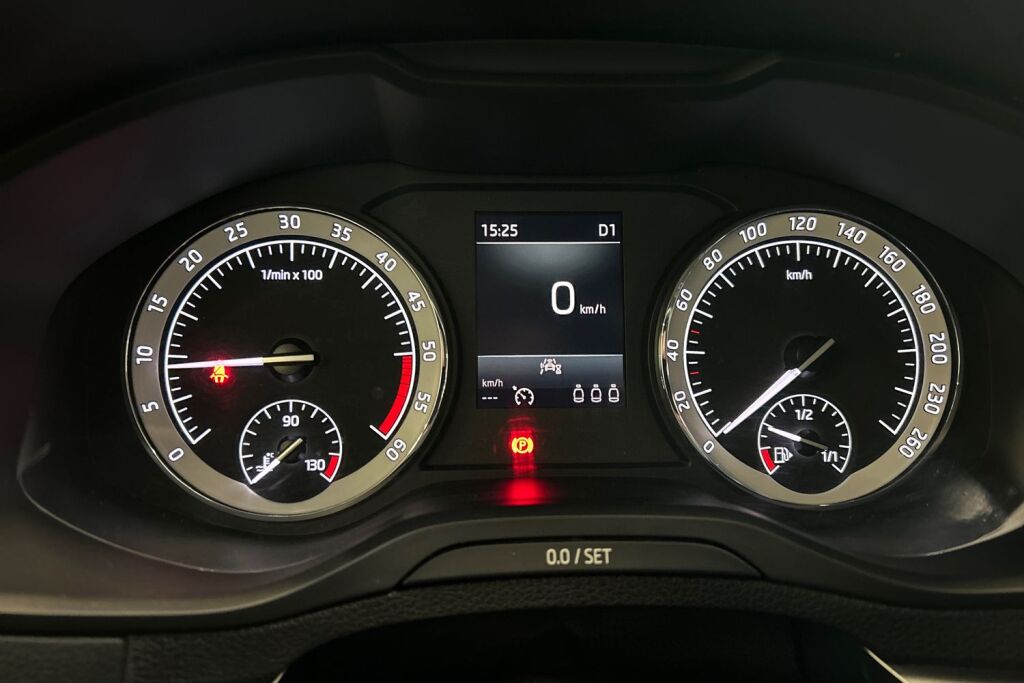 Skoda Karoq 2022 2.0 TDI 150 4x4 Ambition DSG Autom.