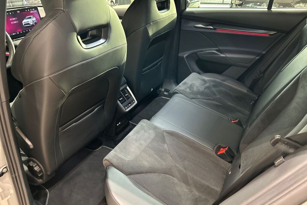 Skoda Elroq 2025 60 SportLine