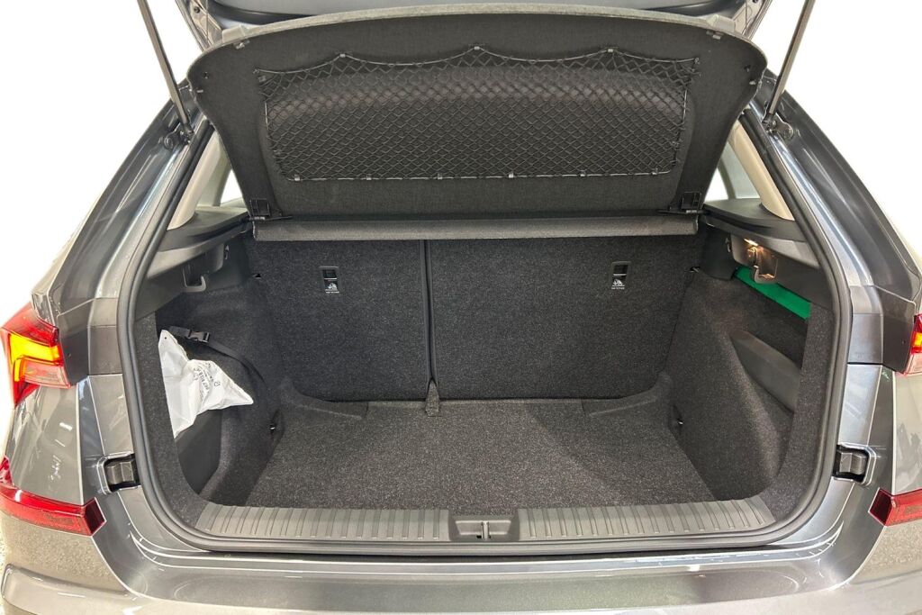 Skoda Kamiq 2026 1.0 TSI 116 Selection DSG Autom.
