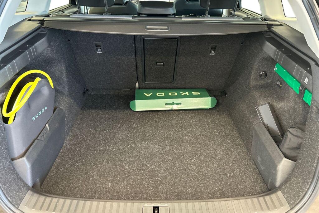Skoda Enyaq 2026 85x 4x4 Style