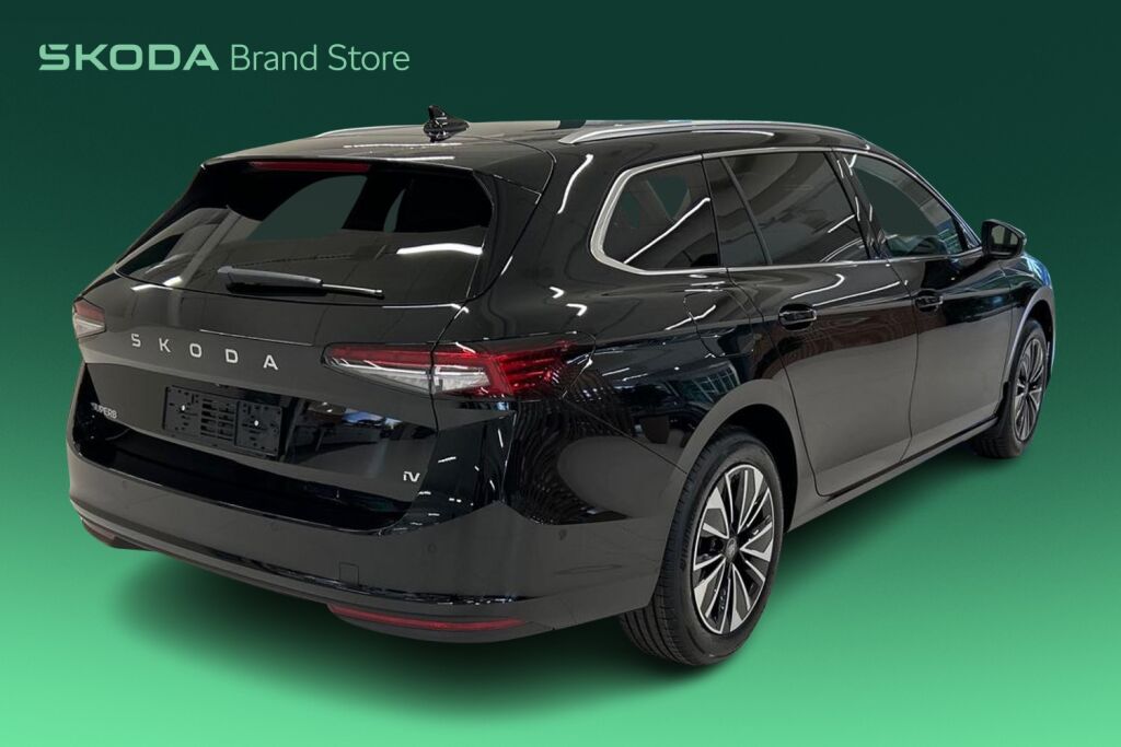 Skoda Superb 2026 Combi 1.5 TSI PHEV Style Explore DSG Autom.