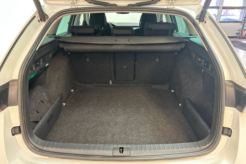 SKODA Octavia 2022 Combi 1.5 TSI Style eTEC DSG Autom.