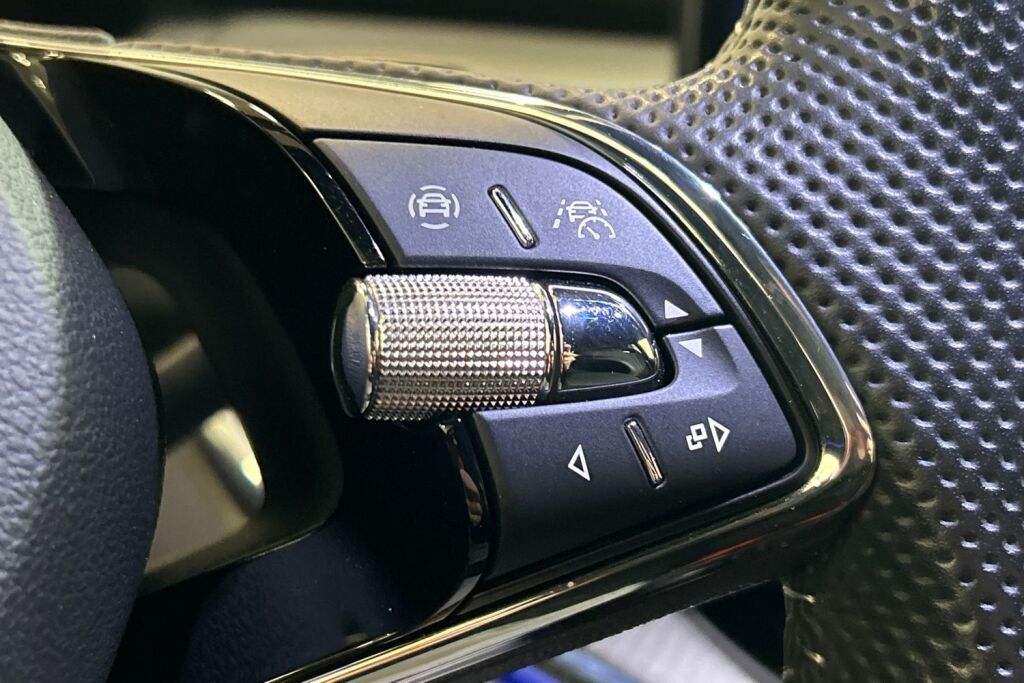 Skoda Enyaq 2023 80x 4x4 SportLine iV