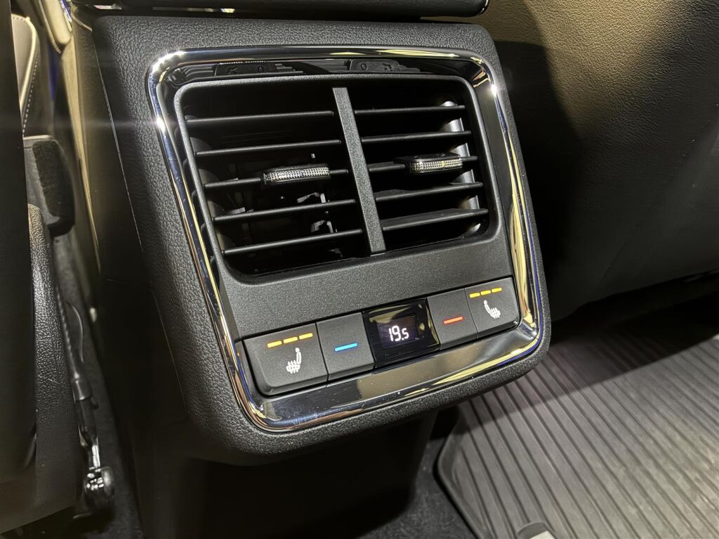 Skoda Enyaq 2023 80x 4x4 SportLine iV