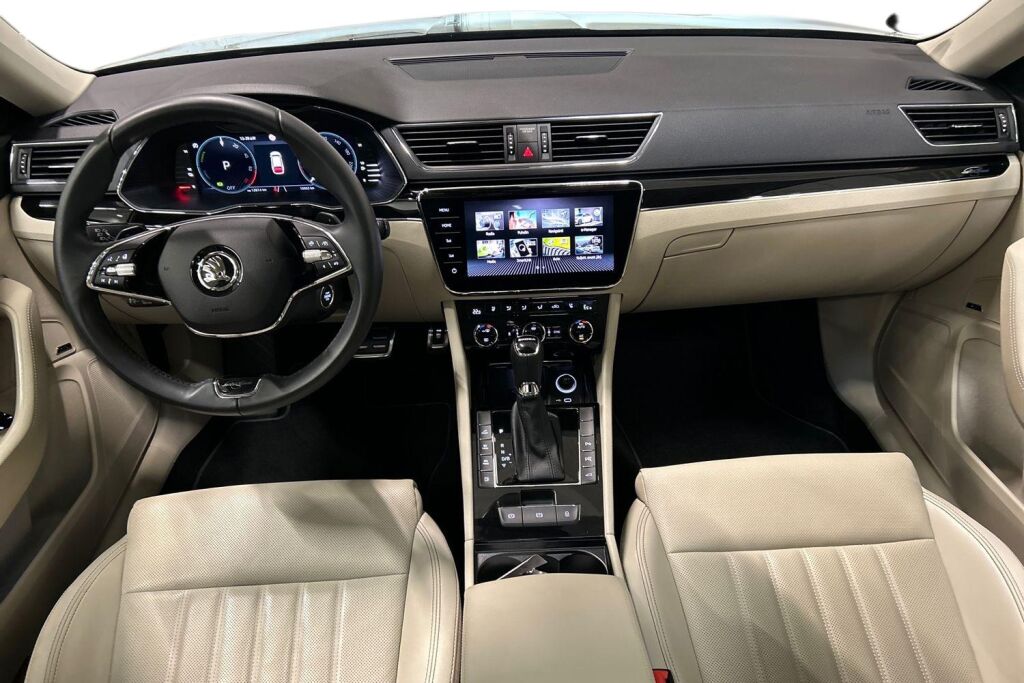 Skoda Superb 2024 Combi 1.4 TSI PHEV L&K iV BusinessLine DSG Autom.
